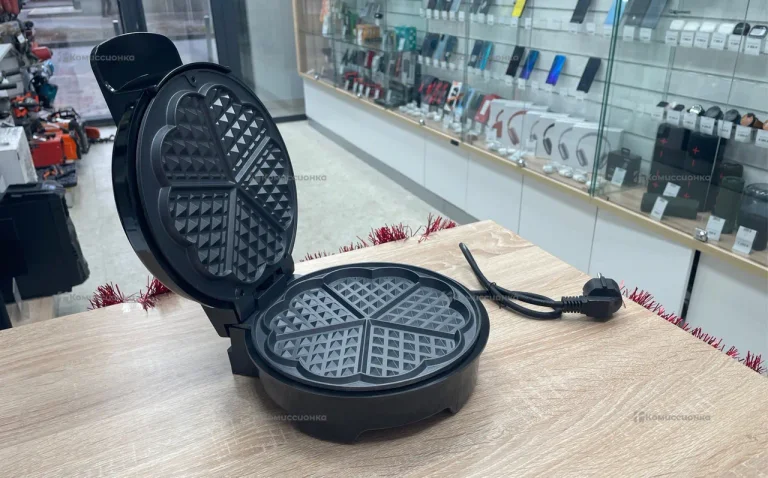 Вафельница RageX r703