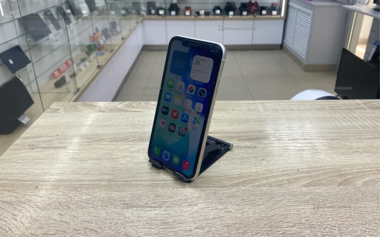 Apple iPhone 11 4/128 ГБ