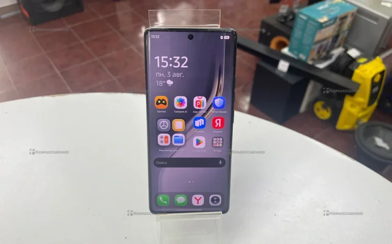 Tecno Camon 40 Pro 8/256 ГБ