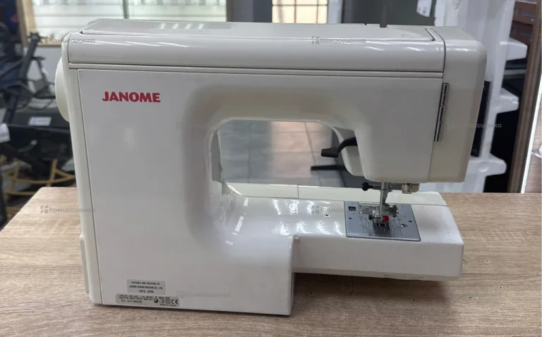 Швейная машина Janome My Excel 1221
