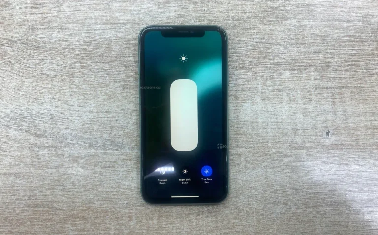 Apple iPhone 11 4/64 ГБ