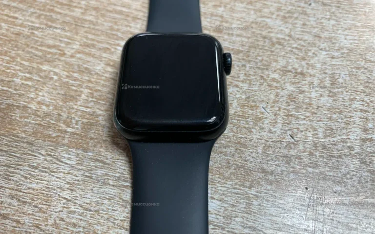 Часы  Apple Watch Series SE GEN2