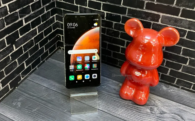 Xiaomi Redmi 5 3/32 ГБ