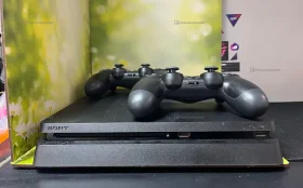 Купить Приставка Sony ps slim 4 500gb 13.50 б/у , в Тюмень Цена:13990рублей