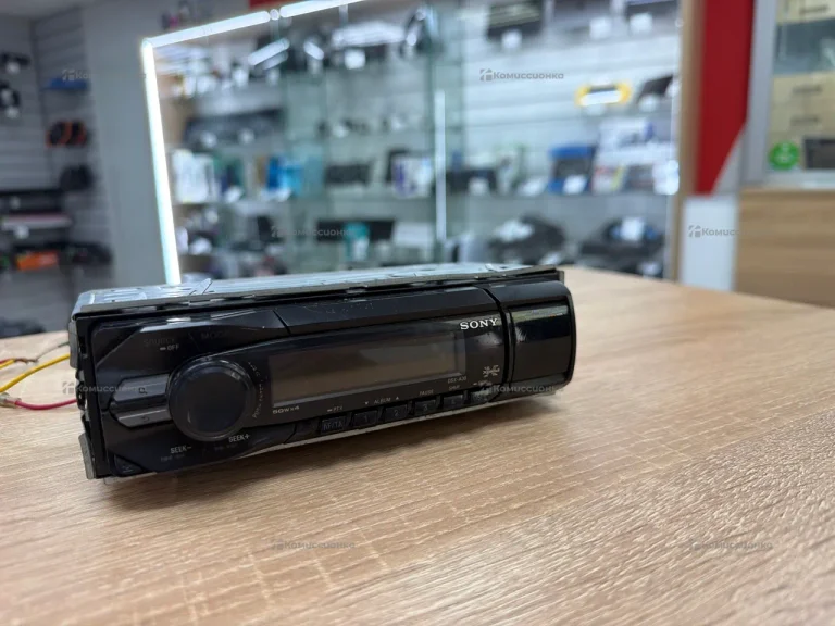 Автомагнитола  Sony DSX-A30