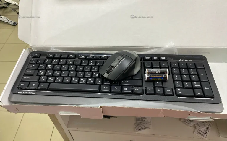 Клавиатуру и мышь a4tech