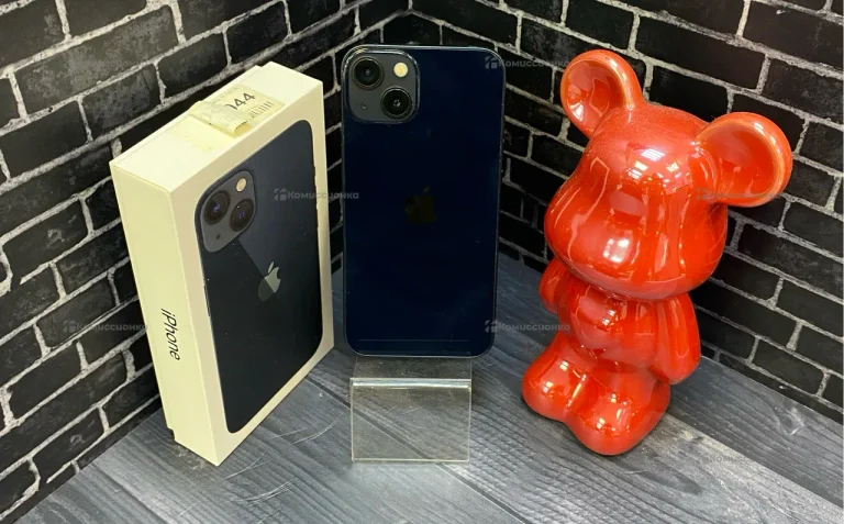 Apple iPhone 13 4/128 ГБ