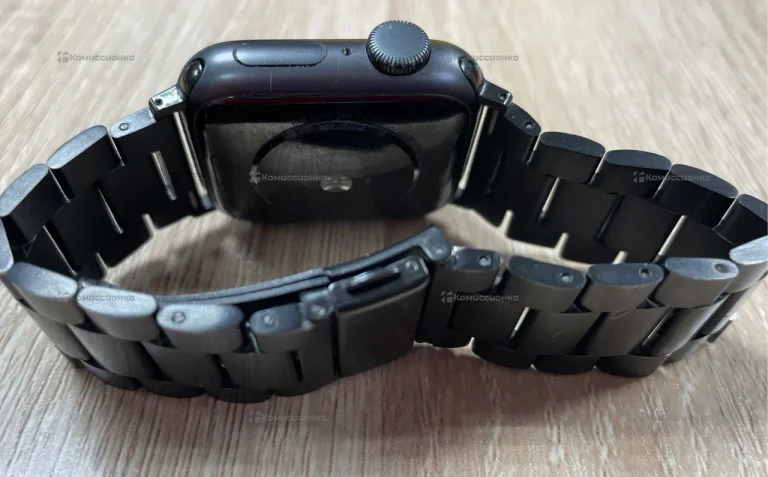 Часы  Apple Watch SE 1gen