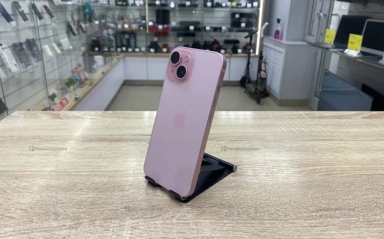 Apple iPhone 15 6/128 ГБ