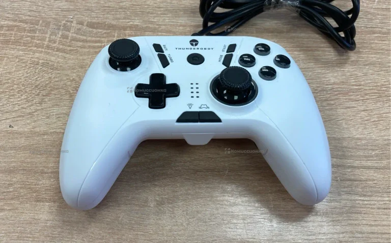 Геймпад Thunderobot G30 White проводной