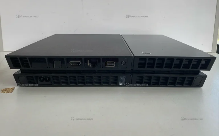 Приставка Sony PS4 Fat 500Gb