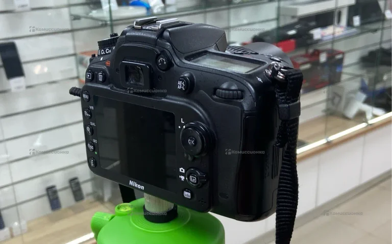 Фотоаппарат Nikon d7100 И объектив Nikon nikkor 50
