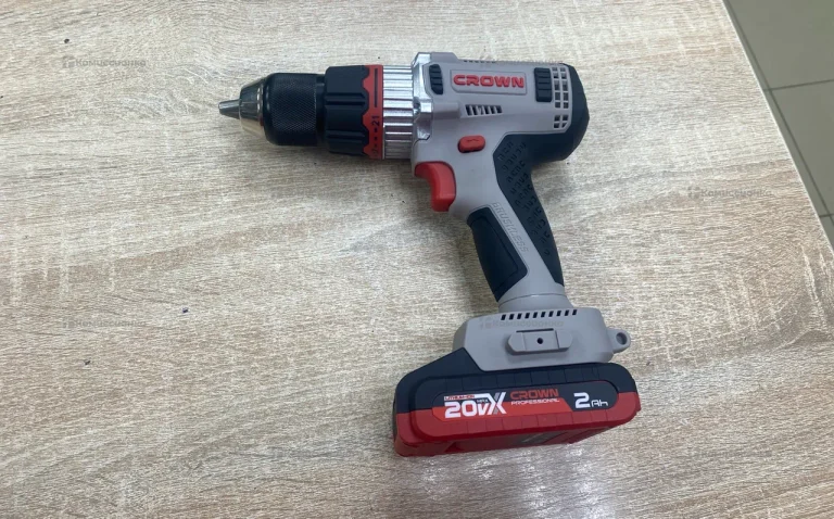 Аккумуляторный шуруповерт CROWN BL CT21090HMX-2 BMC