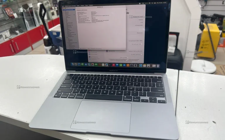 Apple MacBook Air 13 m1 8/256GB
