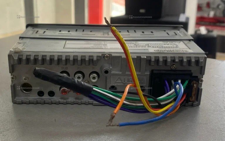 Автомагнитола AURA AMH-66DSP