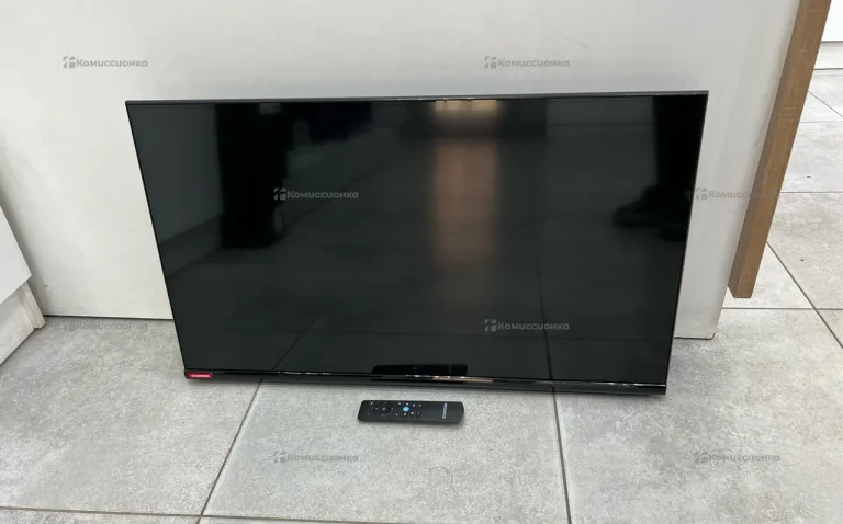 Телевизор Starwind 32SG300