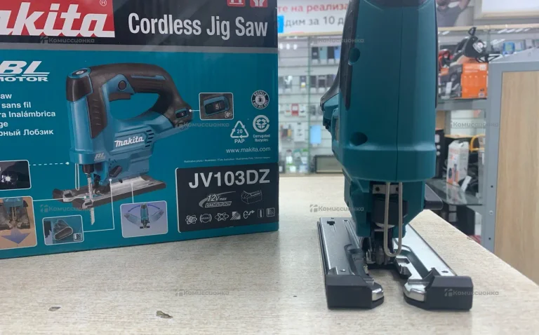 Аккумуляторный лобзик Makita JV103D