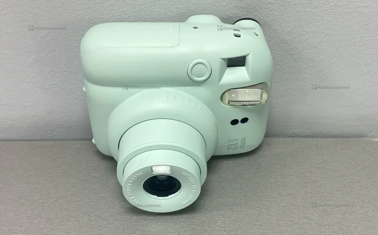 Фотоаппарат  Instax 12 mini