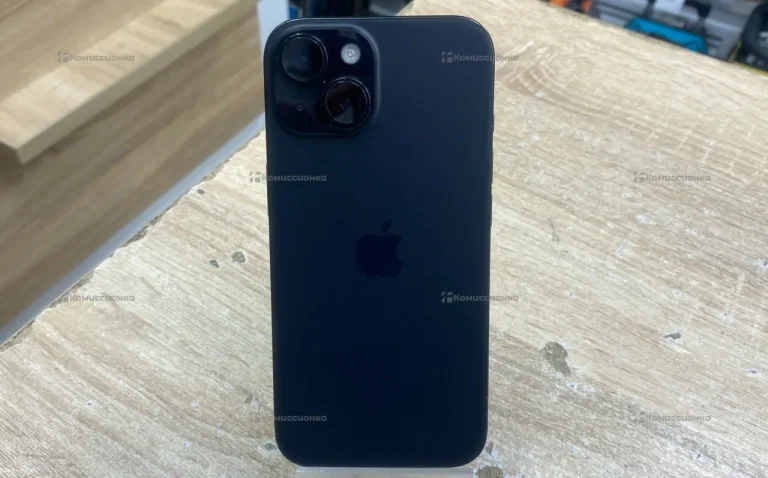 Apple iPhone 15 6/128 ГБ