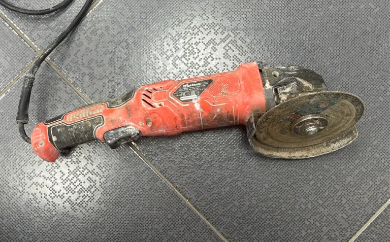 УШМ ЕРМАК УШМ-125/900