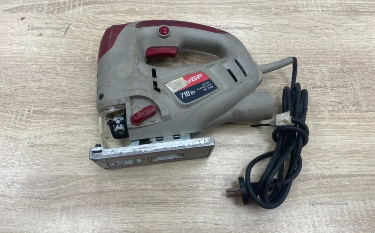 Лобзик ЗУБР ЗЛ-710Э ---