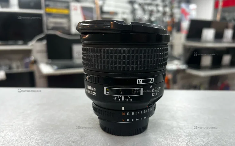 Обьектив Nikon 85mm 1:1.4 D
