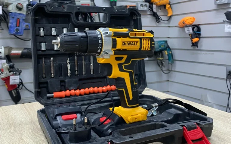 Шуруповерт Dewalt 10mm 0-350/0