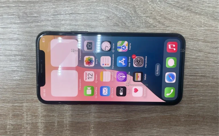Apple iPhone X 3/256 ГБ