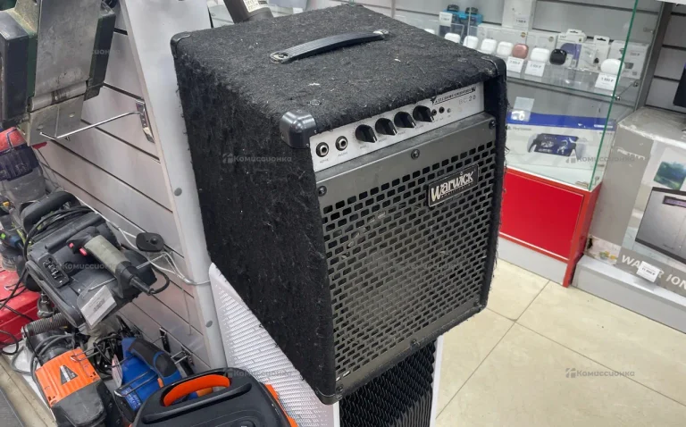 Комбоусилитель Warwick bc20