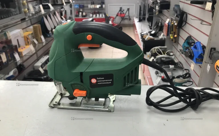Лобзик Калибр ЛЭМ-710Е