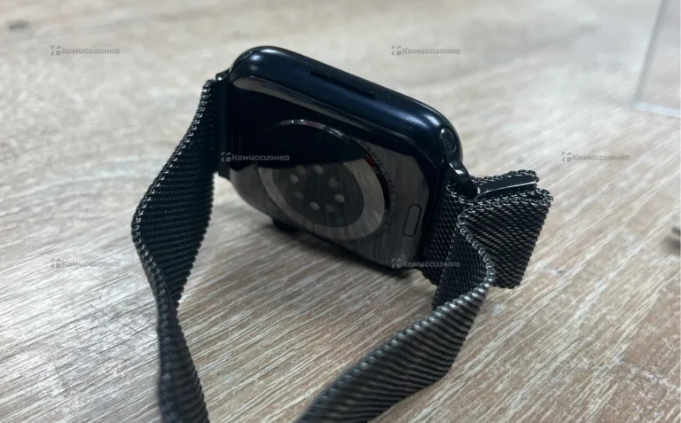 Часы  Apple Watch Series 7