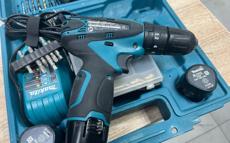 Шуруповерт Makita HP330D