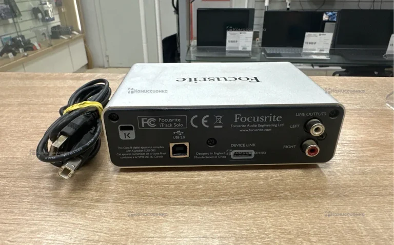 Звуковая карта Focusrite iTrack Solo
