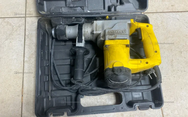 Перфоратор STANLEY sthr272