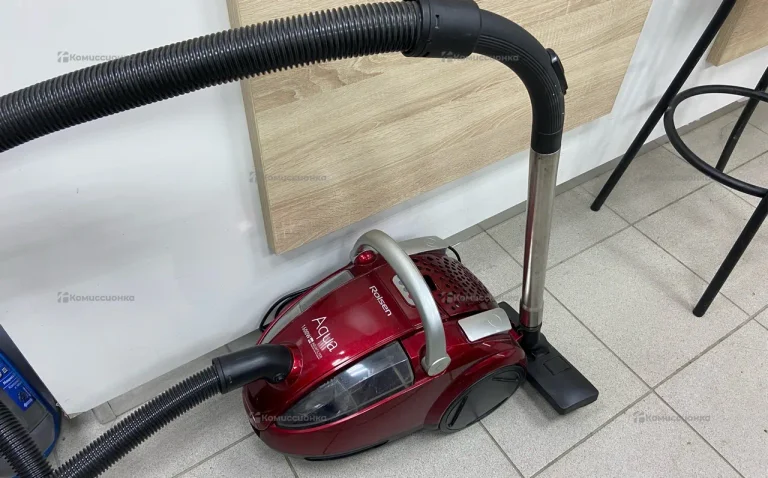 Пылесос rolsen aqua 1600w T-2560TSW