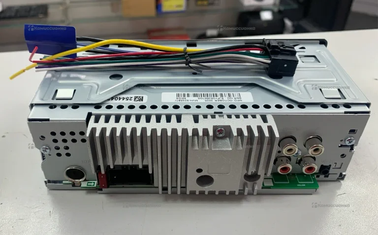 Автомагнитола  pioneer mvh-s235bt