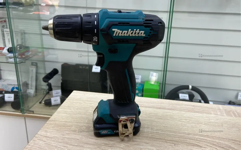 Шуруповерт Makita DF333DWME