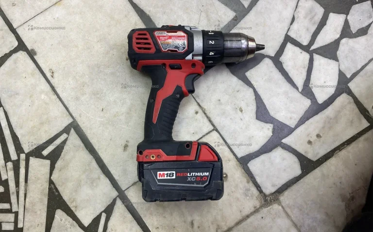 Шуроповерт Milwaukee m18