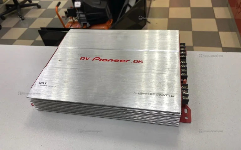 Автомобильный усилитель DV -Pioneer