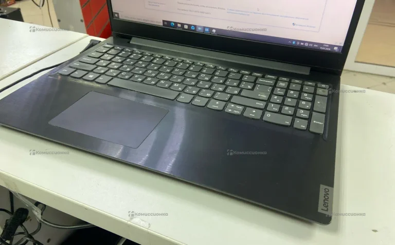 Ноутбук Lenovo Ryzen 5 3500H