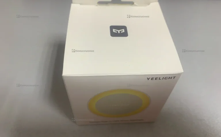 Ночник Xiaomi Yeelight LED Round Plug-In Night Light Sensitive YLYD11YL EU (белый)