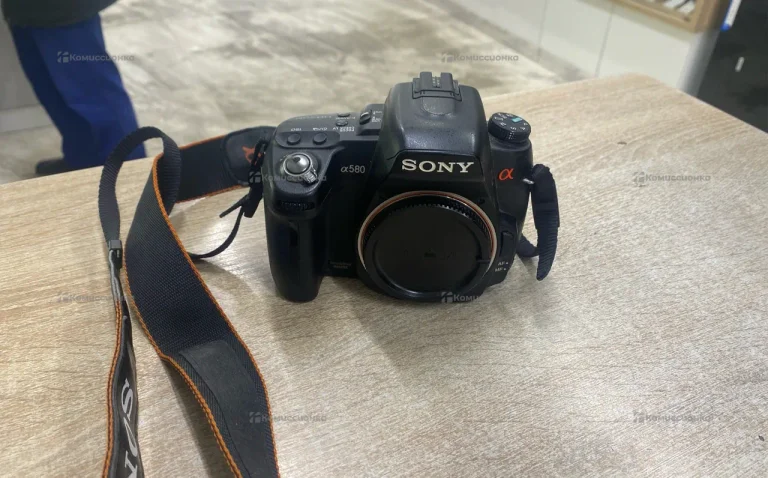 Фотоаппарат  Sony DSLR-A580
