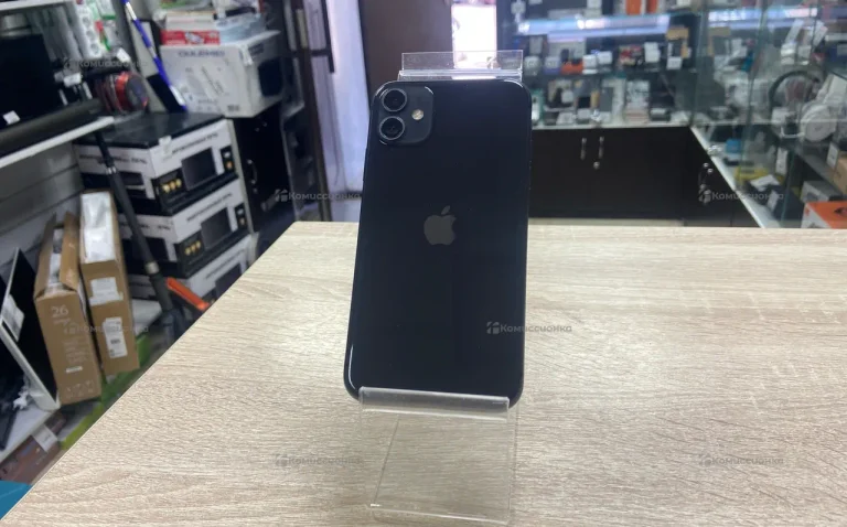 Apple iPhone 11 4/64 ГБ