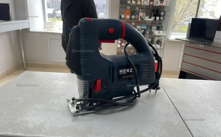 Лобзик Herz js100avl ---