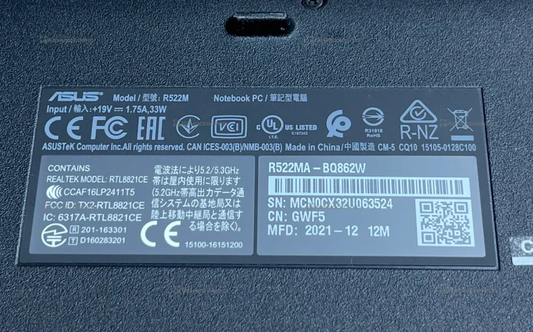 Ноутбук  ASUS R522M