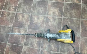 Купить Отбойный молоток Dewalt D 25901 K б/у , в Симферополь Цена:17900рублей