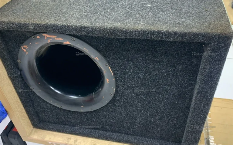 Сабвуфер  ALPINE SWG-1244