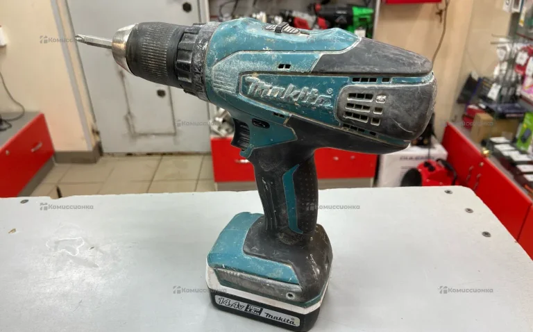 Шуруповерт Makita DF457D