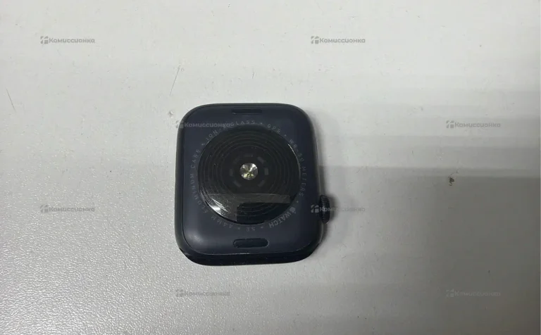 Часы  Apple Watch SE 3
