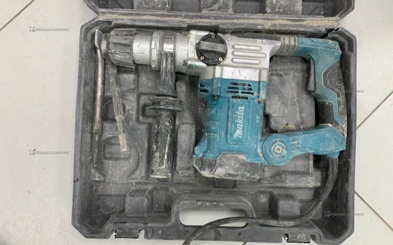 Отбойный молоток Makita HM3016